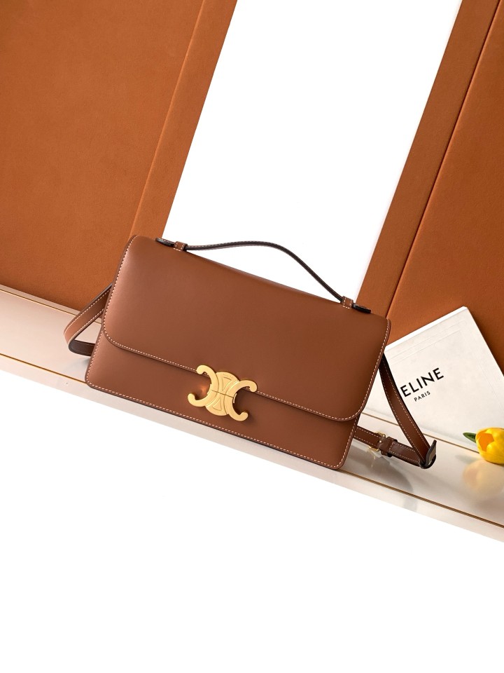 Celine Halfmoon L102U3